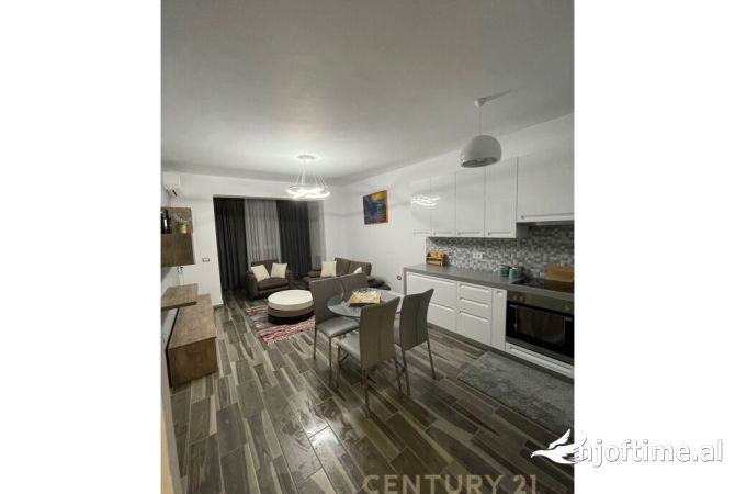 Shtepi me qera Apartament ne Tirane, 1+1, Mobilimi E mobiluar, Pagesa 550  Euro.