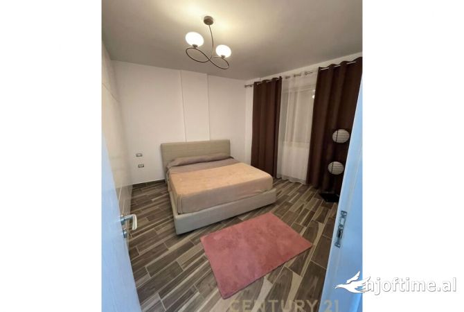Shtepi me qera Apartament ne Tirane, 1+1, Mobilimi E mobiluar, Pagesa 550  Euro.