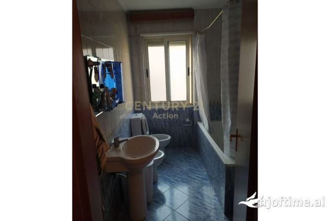 Shtepi ne shitje 1+1 ne Tirane - 120,000 Euro