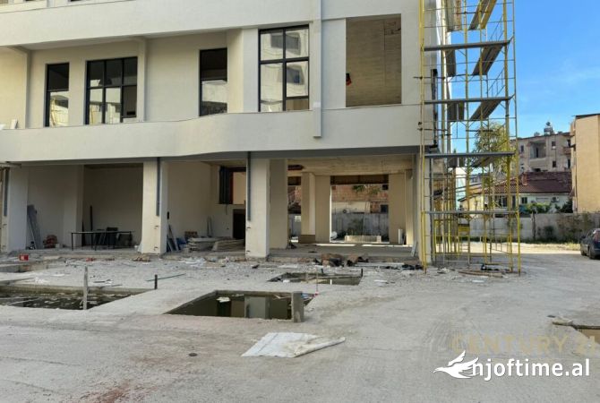 Ambient biznesi me qera 1+1 ne Tirane - 3,100 Euro