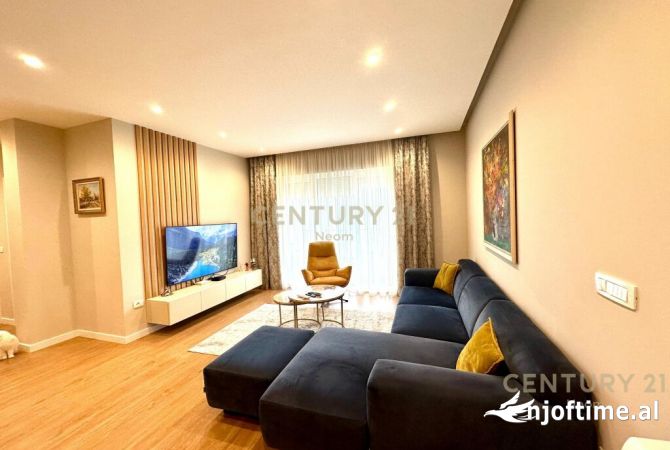 Shtepi ne shitje Apartament ne Tirane, 3+1, Mobilimi E mobiluar, Pagesa 330,000  Euro.