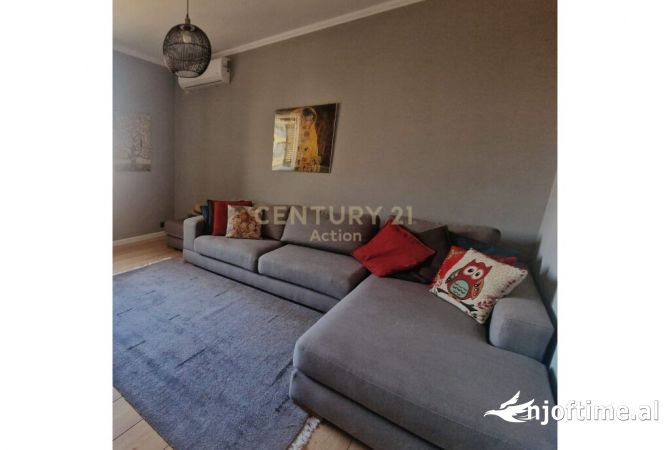Shtepi me qera 2+1 ne Tirane - 550 Euro