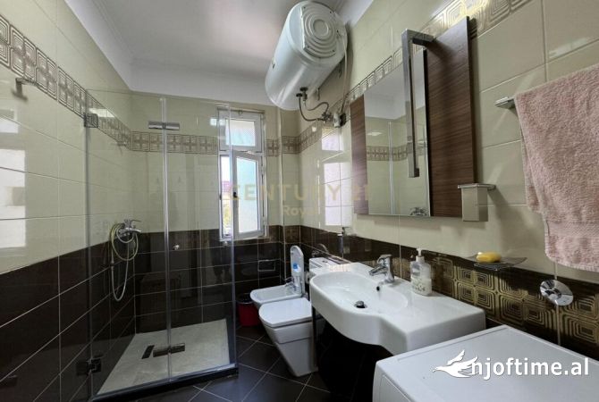 Shtepi me qera Apartament ne Tirane, 1+1, Mobilimi E mobiluar, Pagesa 650  Euro.