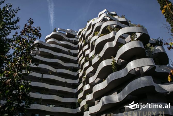 Ambient biznesi me qera 3+1 ne Tirane - 4,000 Euro