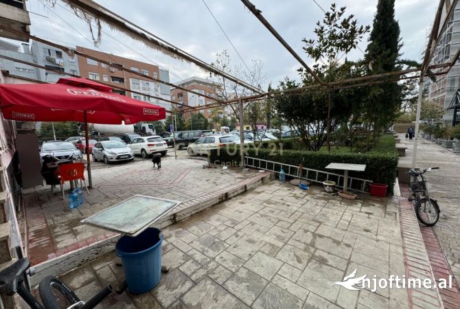 Dyqan per Qira prane Rruges Jordan Misja, Tirane