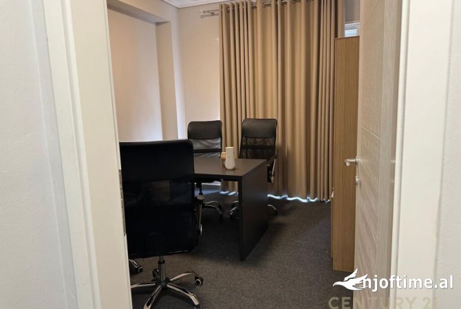 Ambient biznesi me qera 3+1 ne Tirane - 850 Euro
