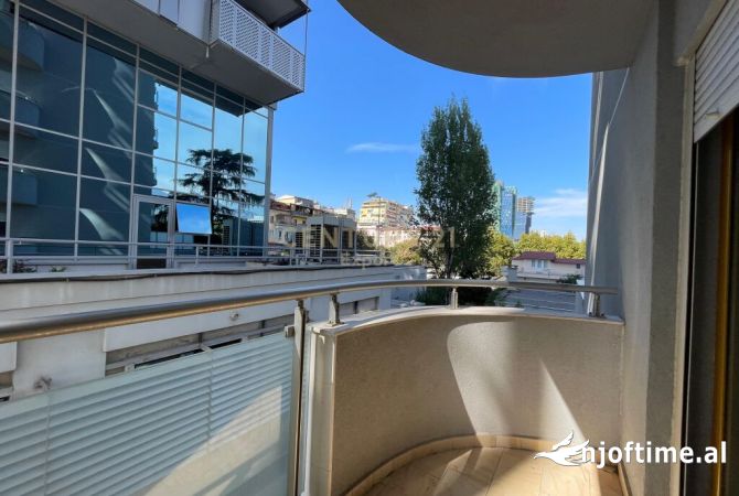 Ambient biznesi me qera 3+1 ne Tirane - 1,500 Euro