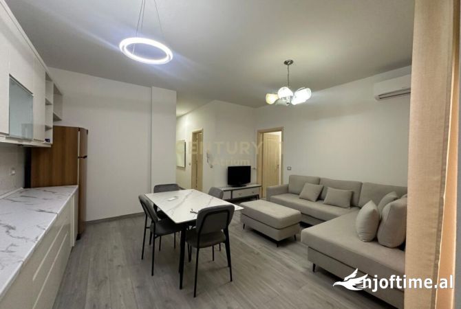 Shtepi me qera 2+1 ne Tirane - 700 Euro
