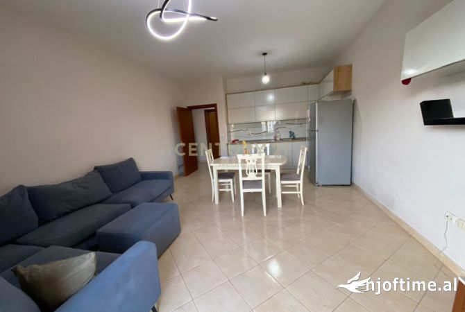 Shtepi me qera 2+1 ne Tirane - 550 Euro