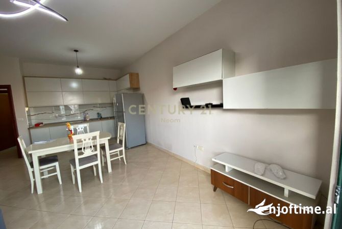 Shtepi me qera 2+1 ne Tirane - 550 Euro