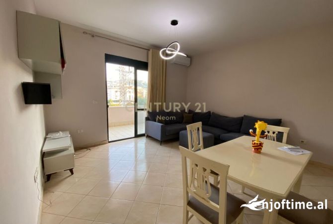 Shtepi me qera Apartament ne Tirane, 2+1, Mobilimi E mobiluar, Pagesa 550  Euro.