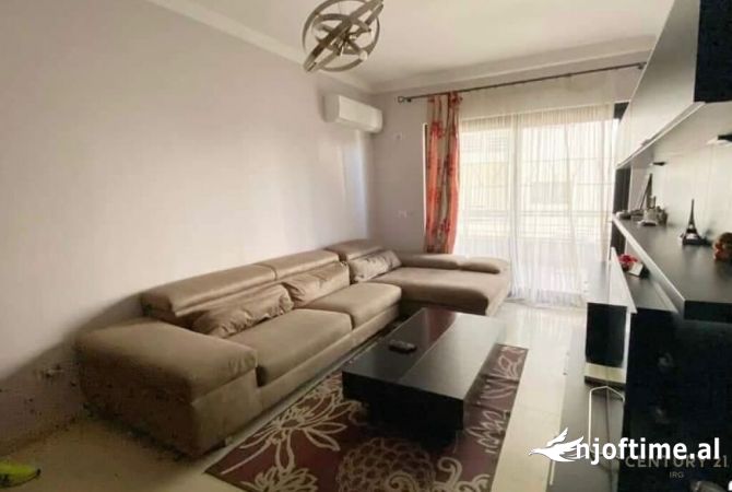 Shtepi me qera 1+1 ne Tirane - 750 Euro