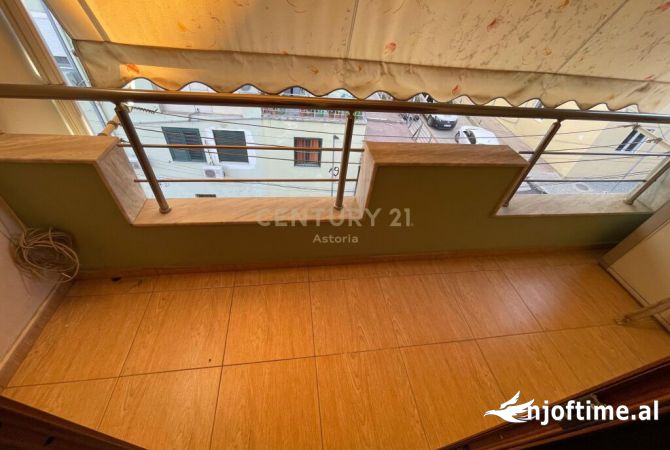 Shtepi me qera Apartament ne Tirane, 2+1, Mobilimi E mobiluar, Pagesa 600  Euro.