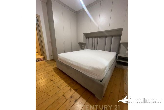 Shtepi me qera Apartament ne Tirane, 2+1, Mobilimi E mobiluar, Pagesa 600  Euro.