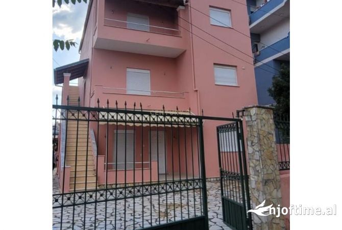 Shtepi ne shitje 2+1 ne Tirane - 295,000 Euro
