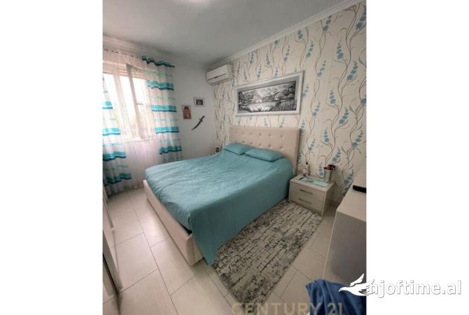 Shtepi ne shitje 1+1 ne Tirane - 100,000 Euro