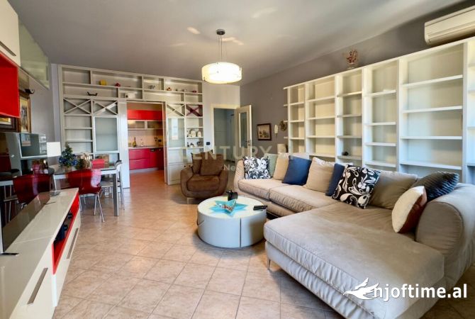 Shtepi me qera 2+1 ne Tirane - 950 Euro