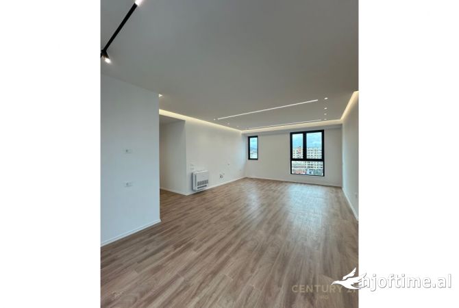 Casa in affitto 2+1 a Tirana - 1,200 Euro
