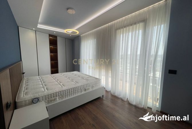 Shtepi ne shitje Apartament ne Tirane, 2+1, Mobilimi E mobiluar, Pagesa 232,000  Euro.