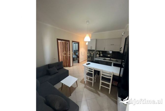 Shtepi me qera 2+1 ne Tirane - 550 Euro