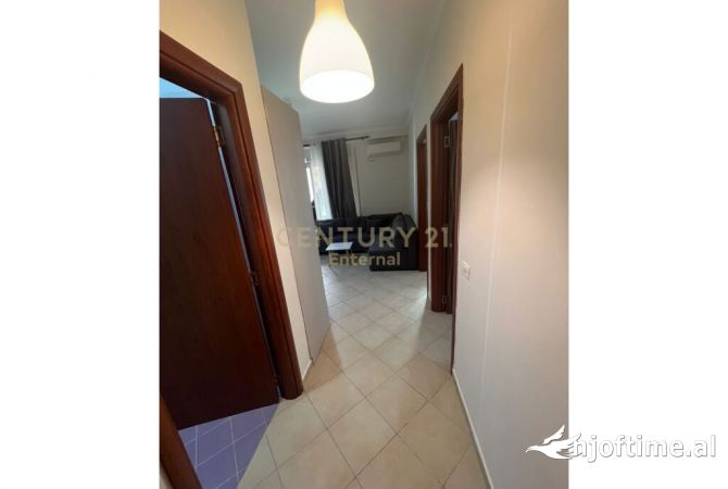 Shtepi me qera 2+1 ne Tirane - 550 Euro
