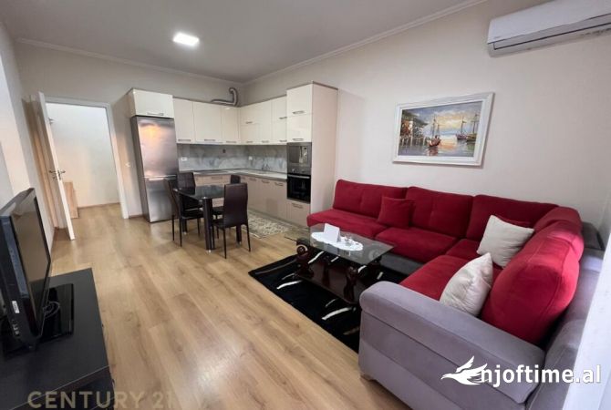 Për Qira Apartament 2+1 pranë Fushës Aviacionit.