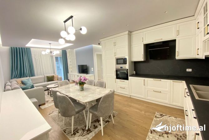 Shtepi me qera 2+1 ne Tirane - 1,200 Euro