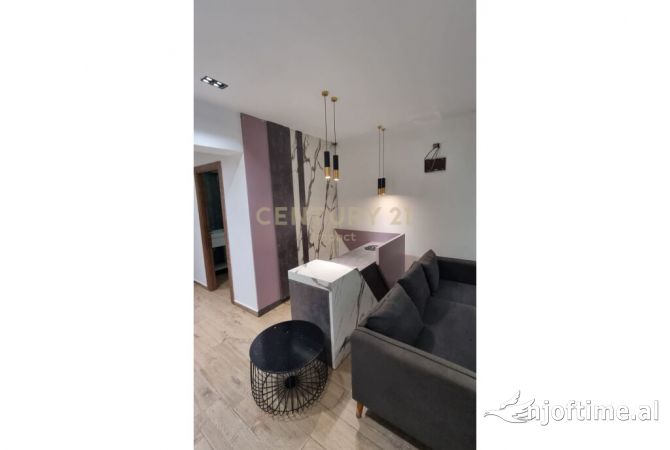 Ambient biznesi me qera 1+1 ne Tirane - 1,200 Euro