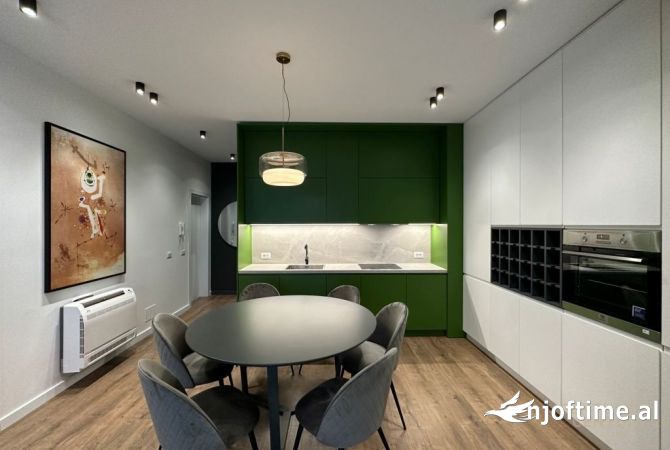 Shtepi me qera 2+1 ne Tirane - 1,000 Euro