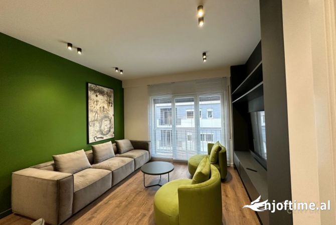 Shtepi me qera 2+1 ne Tirane - 1,000 Euro