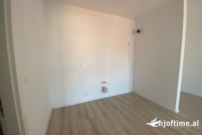Shtepi ne shitje 1+1 ne Tirane - 97,500 Euro