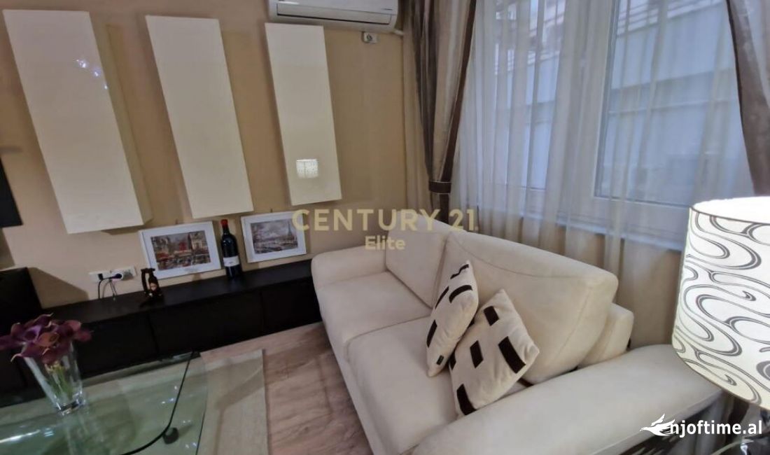 Shtepi me qera Apartament ne Tirane, 1+1, Mobilimi E mobiluar, Pagesa 750  Euro.