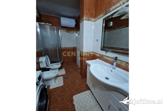 Shtepi me qera Apartament ne Tirane, 1+1, Mobilimi E mobiluar, Pagesa 750  Euro.