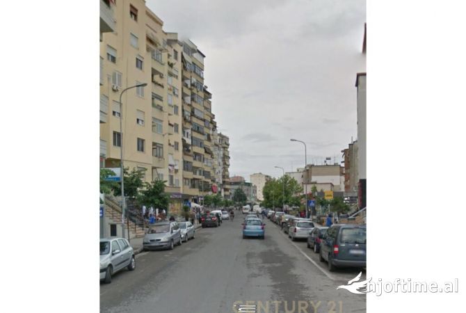 Ambient biznesi me qera 3+1 ne Tirane - 7,000 Euro