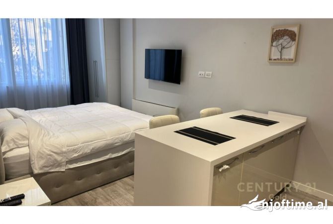 Ambient biznesi me qera 3+1 ne Tirane - 530 Euro