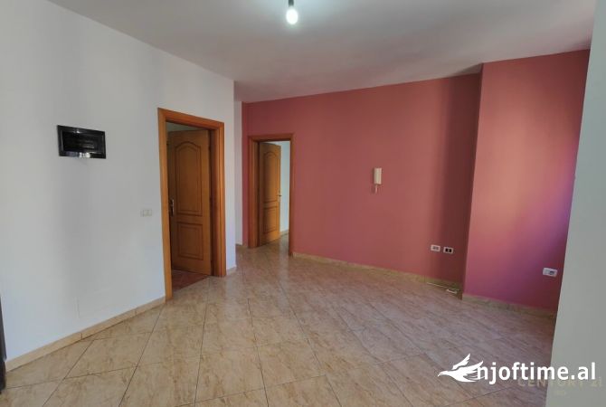 Apartment for rent in Tirana 2+1, Emty