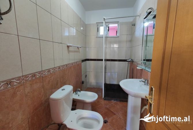 Apartment for rent in Tirana 2+1, Emty