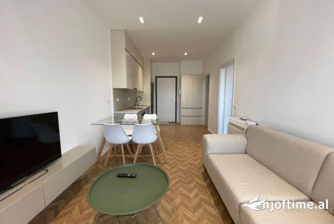 Shtepi me qera Apartament ne Tirane, 1+1, Mobilimi E mobiluar, Pagesa 900  Euro.