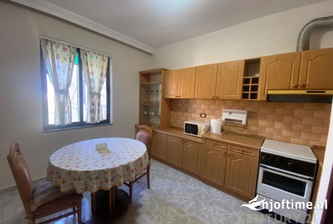 Shtepi ne shitje 3+1 ne Tirane - 216,600 Euro