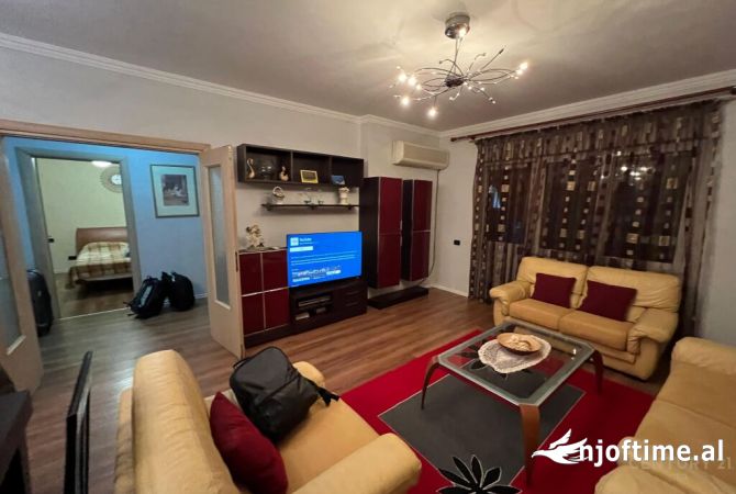 Shtepi me qera 2+1 ne Tirane - 750 Euro