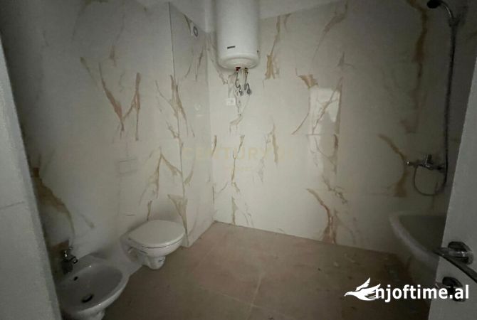 JAPIM ME QIRA APARTAMENT 1+1, KOMPLEKSI ARLIS "FARMACIA 10