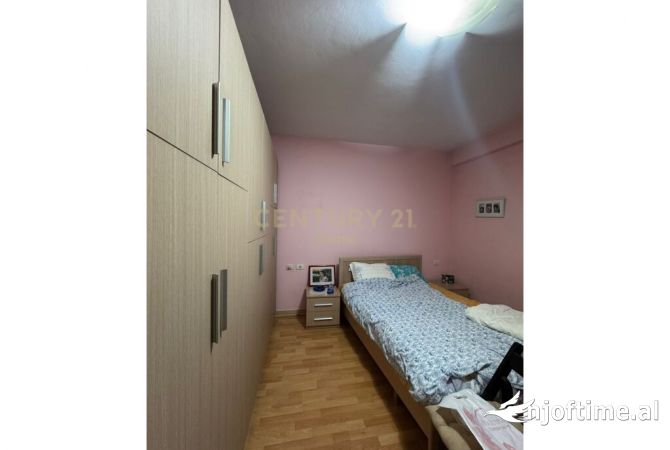 Shtepi me qera Apartament ne Tirane, 1+1, Mobilimi E mobiluar, Pagesa 600  Euro.
