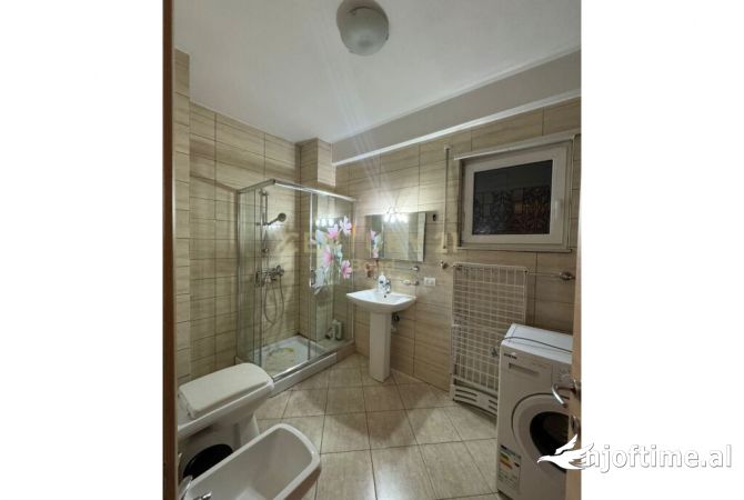 Shtepi me qera Apartament ne Tirane, 1+1, Mobilimi E mobiluar, Pagesa 600  Euro.