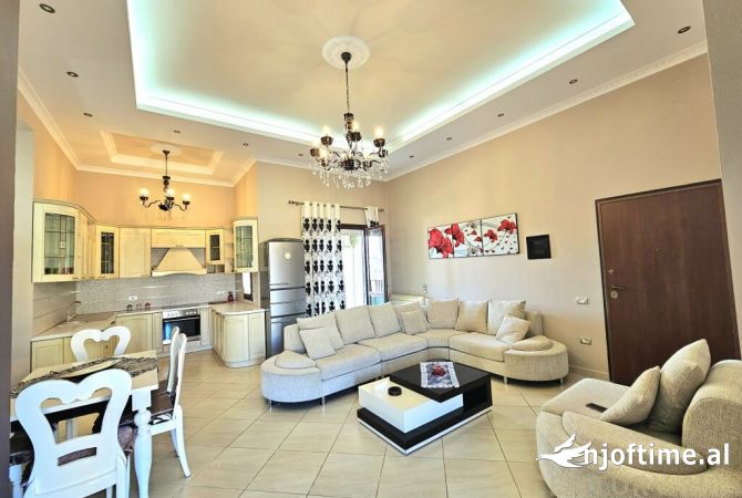Shtepi me qera 2+1 ne Tirane - 800 Euro