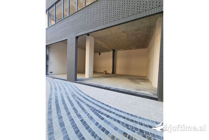Ambient biznesi me qera 1+1 ne Tirane - 3,500 Euro