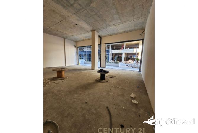 Ambient biznesi me qera 1+1 ne Tirane - 3,500 Euro
