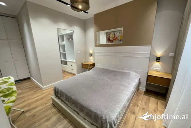 Shtepi me qera Apartament ne Tirane, 2+1, Mobilimi E mobiluar, Pagesa 750  Euro.