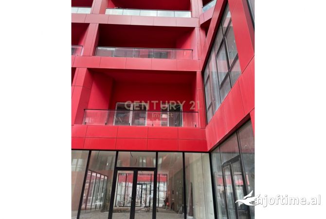 JAPIM ME QIRA AMBIENT KOMERCIAL NE KATIN 0, KOMPLEKSI ARLIS FARMACIA 10