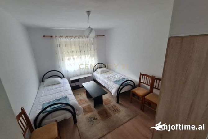 Shtepi me qera Apartament ne Tirane, 2+1, Mobilimi E mobiluar, Pagesa 500  Euro.