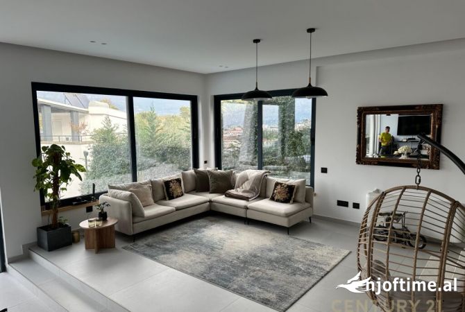 Shtepi me qera Apartament ne Tirane, 2+1, Mobilimi E mobiluar, Pagesa 6,500  Euro.